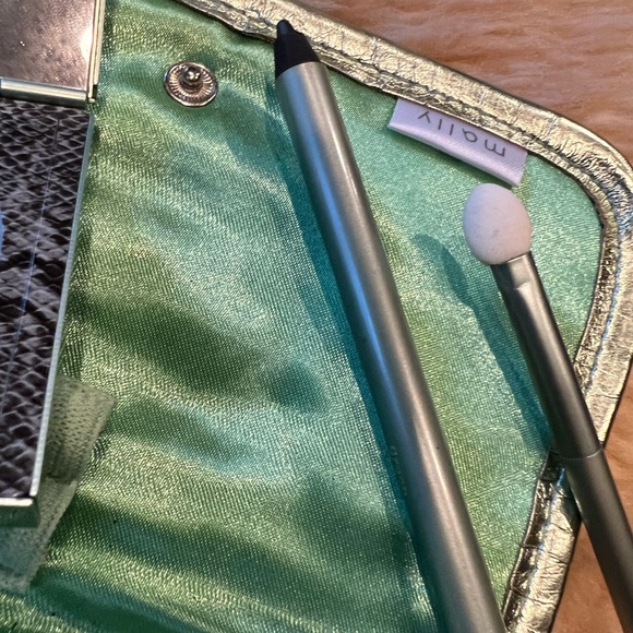 Mally Beauty 3-Piece Eye Set with Bag - Picture 4 of 8